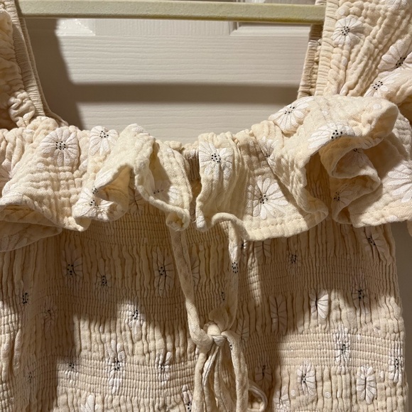 Verge Girl Ruffle Mini - Picture 3 of 5